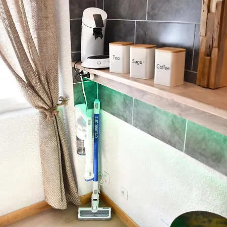 La Cahute H24,cosy,port,plage,wifi,netflix Apartment La Seyne-sur-Mer